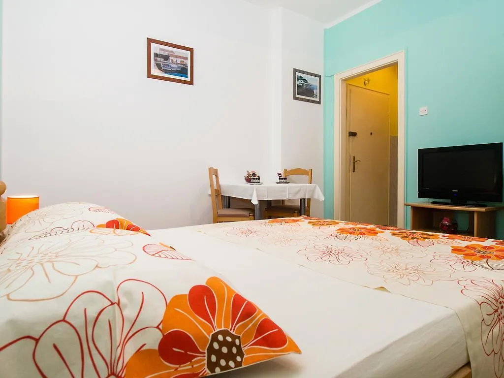 Apartment Mirela Split
